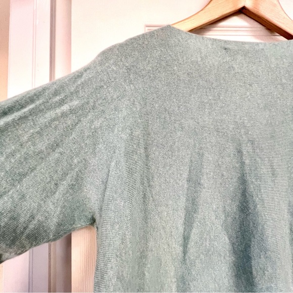 BIANCO BLU Italy Cashmere round neck ling sleeves sweater minimalist luxury L - Picture 7 of 8